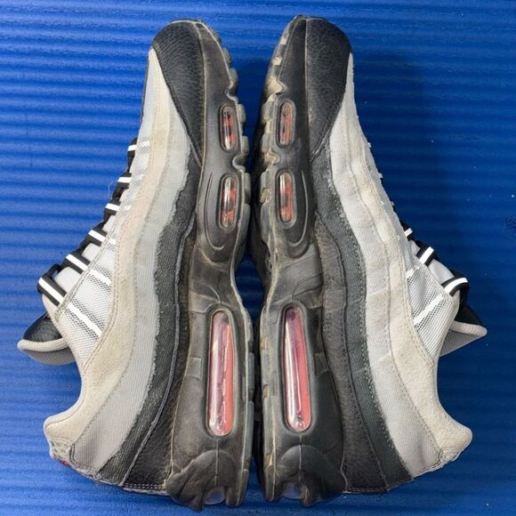 Size 13- Men’s Nike Air Max 95 Koi Fish Scales Platinum Smoke Grey DQ3979-001 - Picture 6 of 8